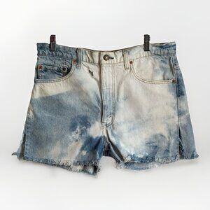 Levi’s Women’s Cutoff Jean Short Womens Bleach Blue Distressed Boho Beach (34x3)